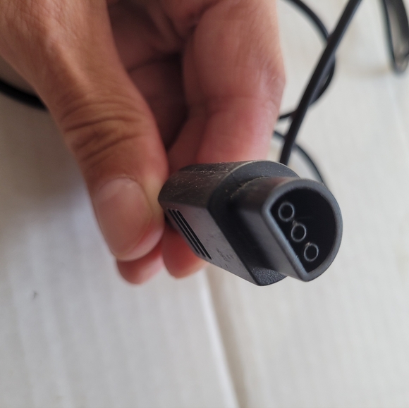 Retro Bit N64 Controller "Solid Black" - Picture 6 of 6